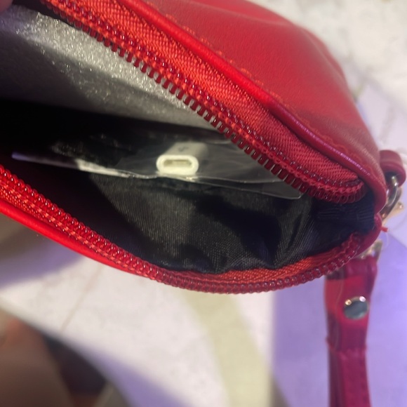 Adrienne Vittadini NWT Charging Wallet Red with gold logo & zipper black lining - Picture 5 of 9